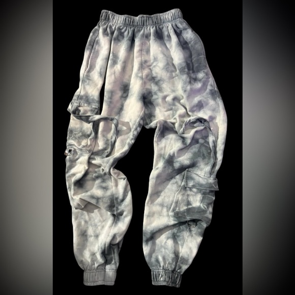 PrettyLittleThing Gray Cargo Pants - Picture 1 of 5